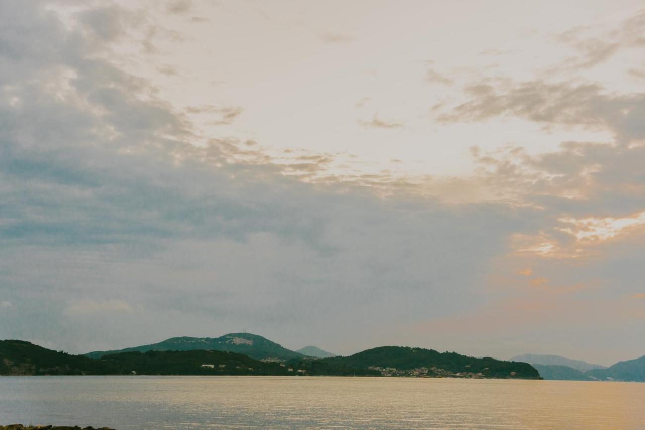 House By The Sea Apartment Lefkimmi  Ngoại thất bức ảnh